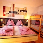 Farmhouse- Koesslergut Фермерский дом Цедерхаус